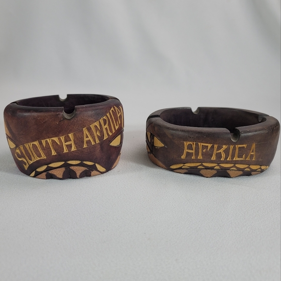 Wood Carved Ashtray - Handcrafted Africa - Picture 5 of 11